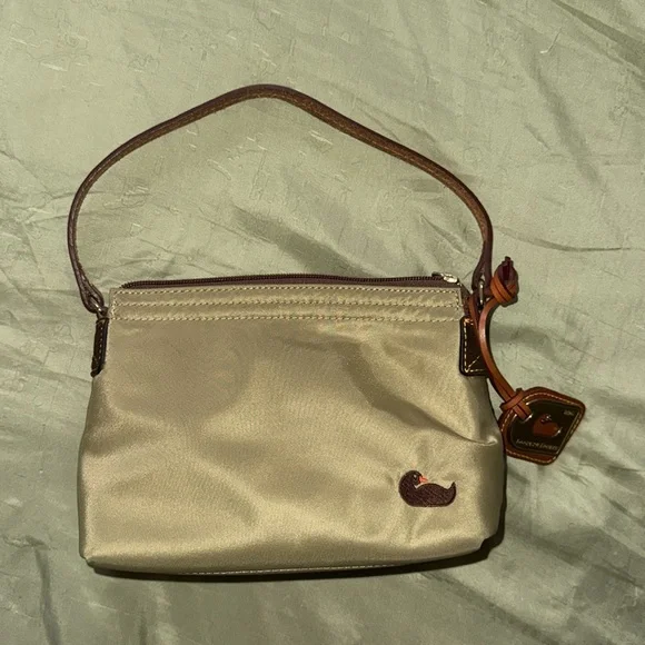 Dooney and Bourke duck logo mini handbag purse - Picture 1 of 10